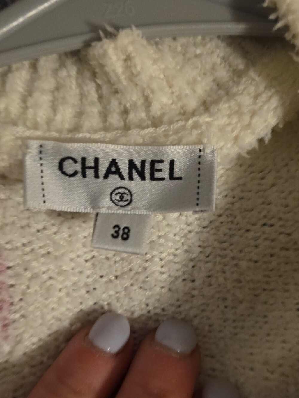 Cream Knit Cardigan with Pink & Blue Logo Motifs - Picture 4 of 7